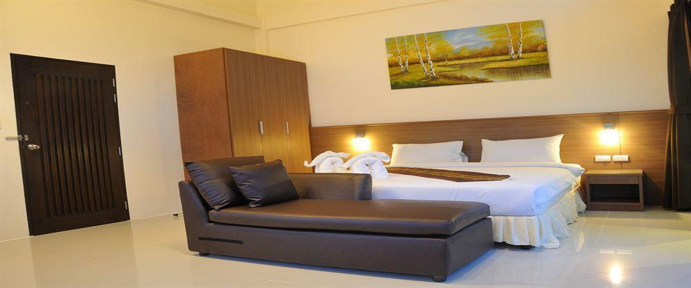 The Wave Hotel Patong Sha Phuket Exterior photo