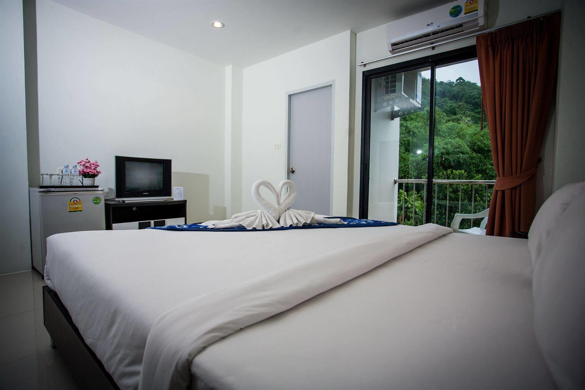 The Wave Hotel Patong Sha Phuket Exterior photo