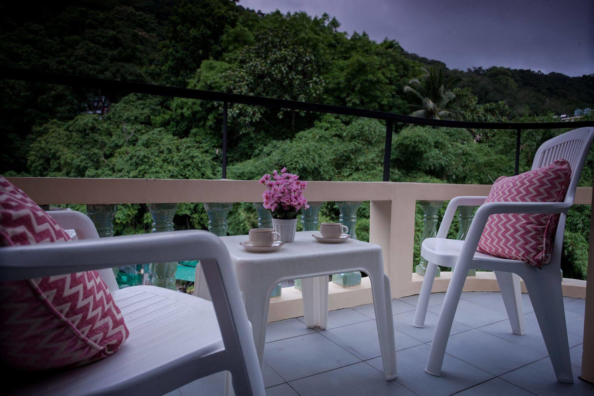 The Wave Hotel Patong Sha Phuket Exterior photo